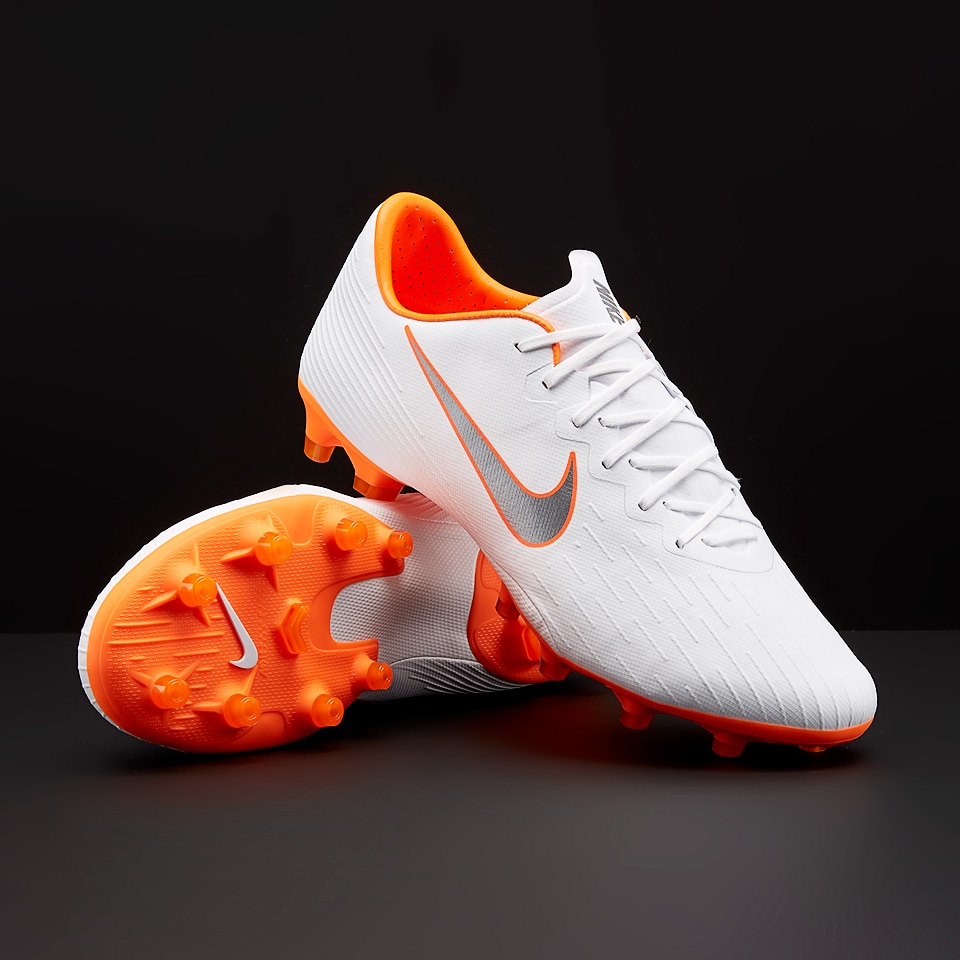 Nike Men's Mercurial Vapor XI SG Pro Soccer Cleats Orange