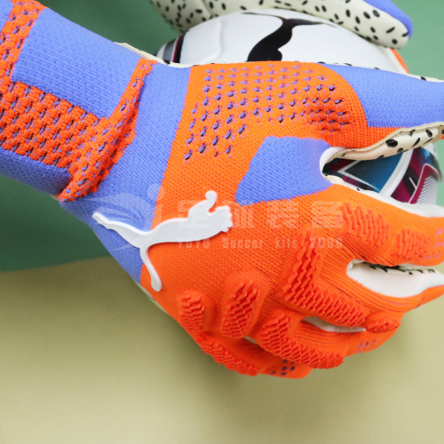 专柜正品PUMA FUTURE ULTIMATE 比赛足球守门员门将手套 
